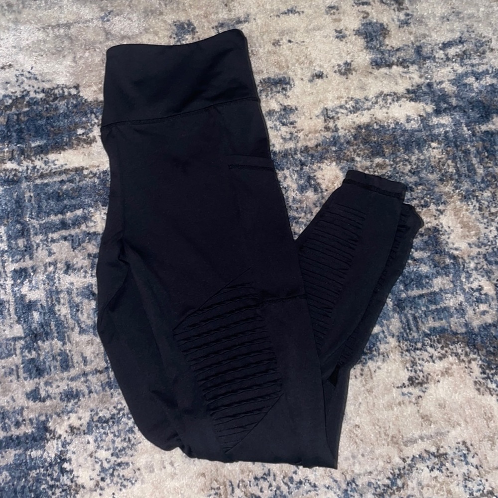 CVG constantly varied gear black ruched leggings